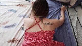 "My God, are you so brave!?"I plucked up the courage and touched my best friend's mom's pussy.