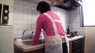 Wife's mother and son-in-law got excited when they watched porn alone together...