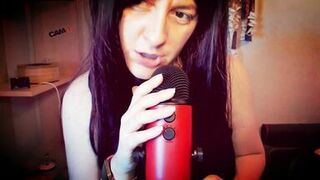 Sensual Mouth Sounds for Beautiful Italian Milf