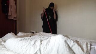 Muslim maid has sex with big black cock in a hotel room - 2 image