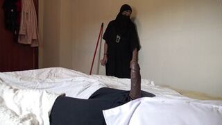 Muslim maid has sex with big black cock in a hotel room - 7 image