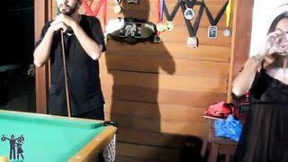 Me wanting to fuck and my husband wanting to drink, I'm going to give it to his friend while he doesn't see