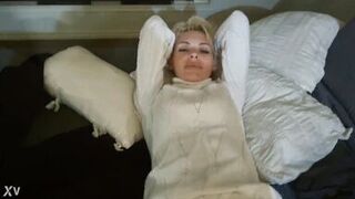 Having sex with my beautiful MILF wife Alexis with short hair