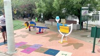 I play with a strange boy in the park on the little plane and we end up at his stepfathers' house fucking very well hl