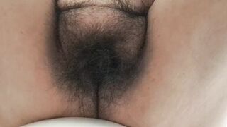 Milf maduro registra sua buceta por baixo