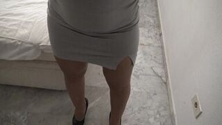 Perverted american tourist fucking a hairy mature prostitute in Colombia - 2 image