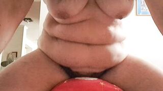 mature milf fucking pillow easter