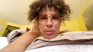 Surfer Stepmom Takes Stranger Home After The Beach - 13 image