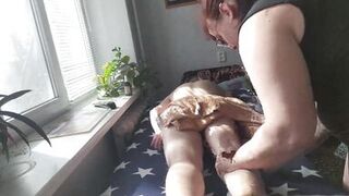 Called a masseuse at home and fucked her - 4 image