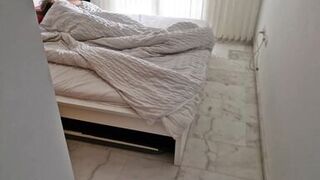 Husband had to go away early morning and he left a message to his friend where he asked to wake up wife who was still in bed - 2 image