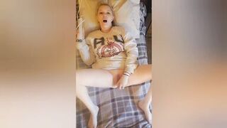 Vea Chevelle tries inflatable dildo