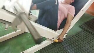 invite the big ass from the gym after her leg routine - 3 image