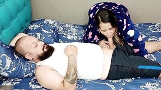 Hot Latina tired of masturbating, takes advantage of a friend's arrival and gives him a really good blowjob so he can fuck her - SPANISH PORN - 7 image