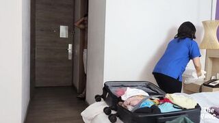 HOTEL HOUSEKEEPING! Latin girl with a big booty, seduced by the guest - 2 image
