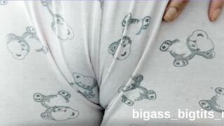 Watch this curvy European MILF tease her camel toe in homemade camgirl video