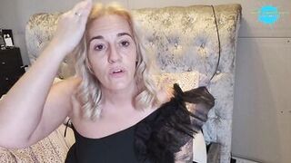Watch Horny's homemade POV video of her wet MILF pussy getting off - 13 image