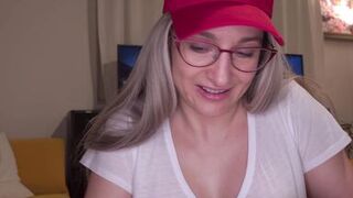 I just needed to shave but in the end my stepsister gave me the best blow job of my life Dada Deville