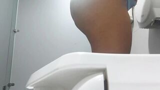 Recording patients pissing in hospital