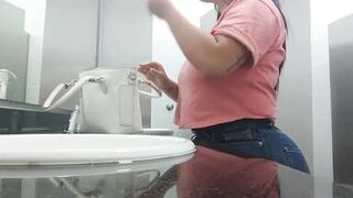 careless clinic patients pissing