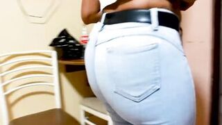 ME FOLLO A MI MADRASTRA VENEZOLANA AL LLEGAR AL HOTEL LUEGO DE VIAJAR CON MI PADRE