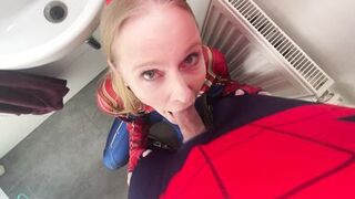 AO carnival slut! Creampie quickie with a thrill
