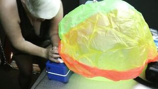 Anna and the water ball