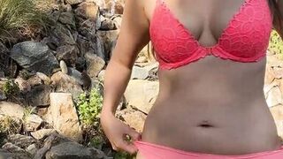 Naughty Solo Amateur Milf xLilyFlowersx Vibes Shaved Pussy Outside