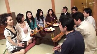 Choose a Partner in the Naked Old Age of 10 Mature Men and Women Who Have Divorce History