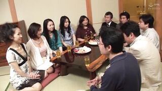 Choose a Partner in the Naked Old Age of 10 Mature Men and Women Who Have Divorce History