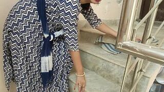 hot xxx kaam wali (maid) fucked hard until orgasm in hindi audio - 1 image