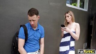 Graycee Baybee Takes Hot Shower