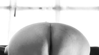 Fat dirty slut dances showing off her huge ass. Spanish milf slut, short haired Lia Kahn