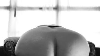 Fat dirty slut dances showing off her huge ass. Spanish milf slut, short haired Lia Kahn - 8 image