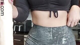 MILF In Sexy Leggings Showing Cameltoe Teach You How To Stroke Your Cock JOI