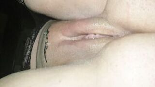 erst Sex Toy dann pissen