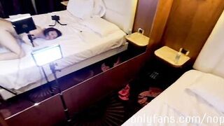 Italian non-professional anal stuffed by 2 cocks and filled with cum