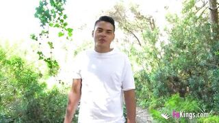 Korin has an OUTDOORS BLIND DATE and enjoys each minute of it