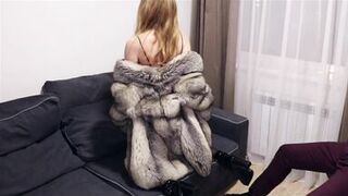 Teasing and romantic dance in yiff coat!