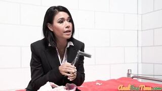 Prison lez sweetheart anallytoyed by advocate in the prison cell - 3 image