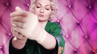ASMR: latex medical gloves and green PVC coat - hawt pin up mother I'd like to fuck Glaminatrix Arya Grander - free vid
