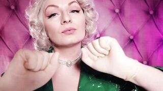 ASMR: latex medical gloves and green PVC coat - hawt pin up mother I'd like to fuck Glaminatrix Arya Grander - free vid