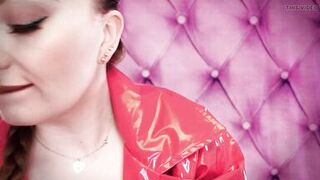 ASMR fetish clip: latex gloves fetish and oil - great soundings and close ups (Arya Grander) POV