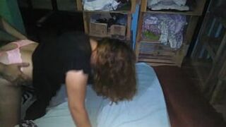 This Chab sucks me off and I fuck a wench in four with a pink strap