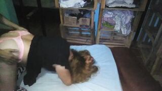 This Chab sucks me off and I fuck a wench in four with a pink strap