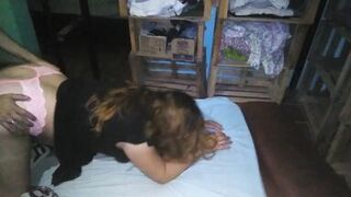 This Chab sucks me off and I fuck a wench in four with a pink strap