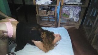 This Chab sucks me off and I fuck a wench in four with a pink strap