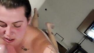 Floozy can't stop engulfing dick