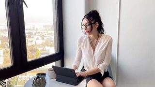 The secretary sucked the waiter