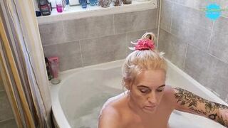 mother I'd like to fuck In the baths - 3 image