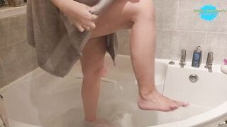 Vagina play in the baths, then see Me acquire willing